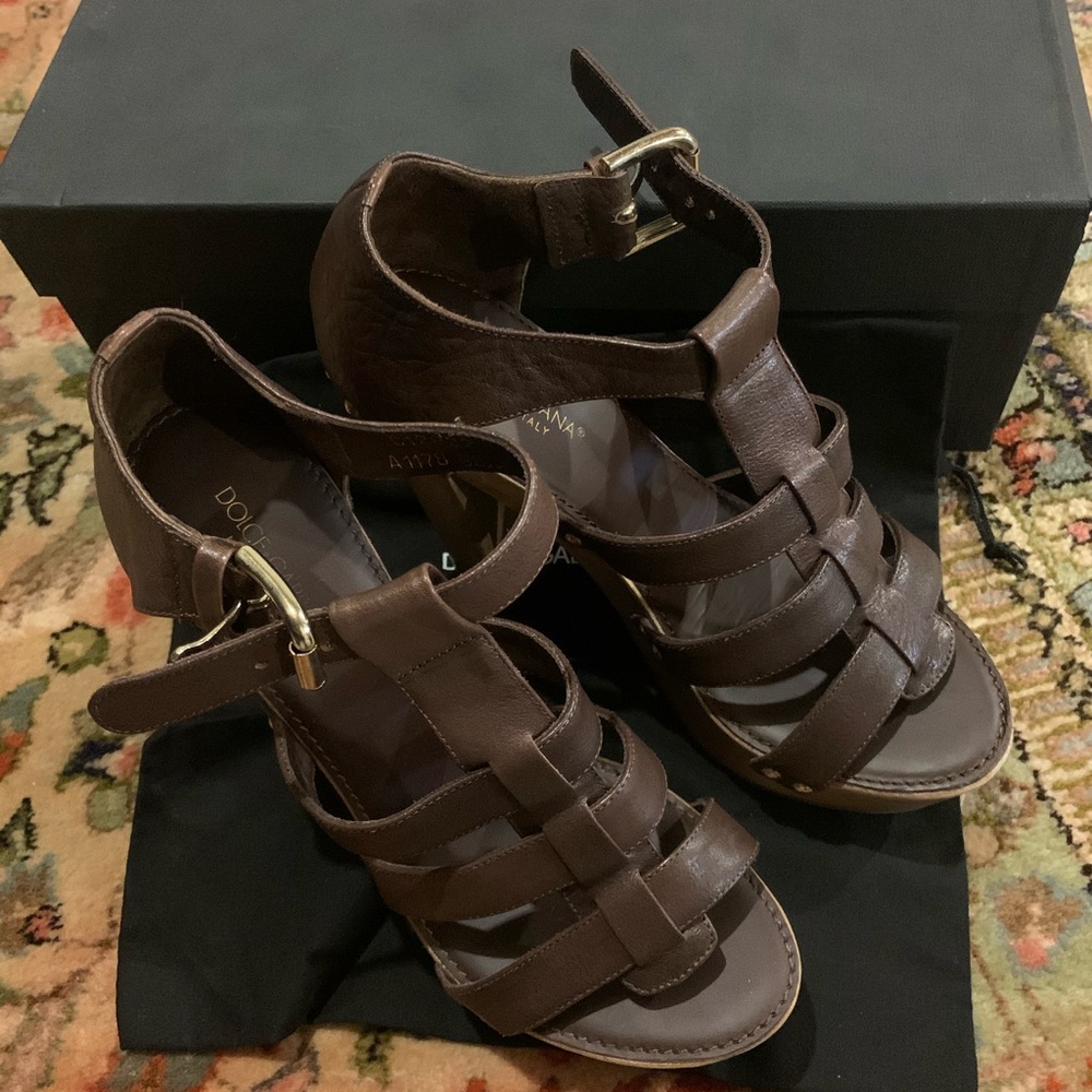 Authentic Dolce & Gabbana brown Shoes